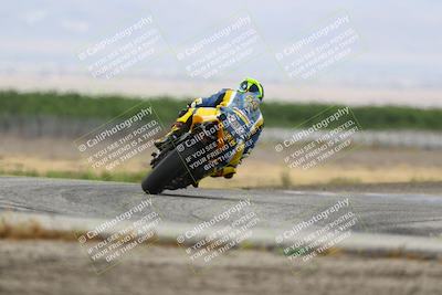 media/May-03-2025-CRA (Sat) [[22b18d099a]]/Races/Race 2/